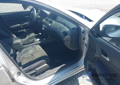 2009 Honda Accord 2.4 Lx-P from USA, damaged, VIN 1HGCP26409A084621